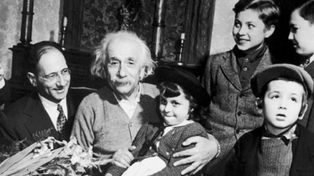 Albert Einstein. Wybitny fizyk, przeciętny mąż, niedoszły skrzypek