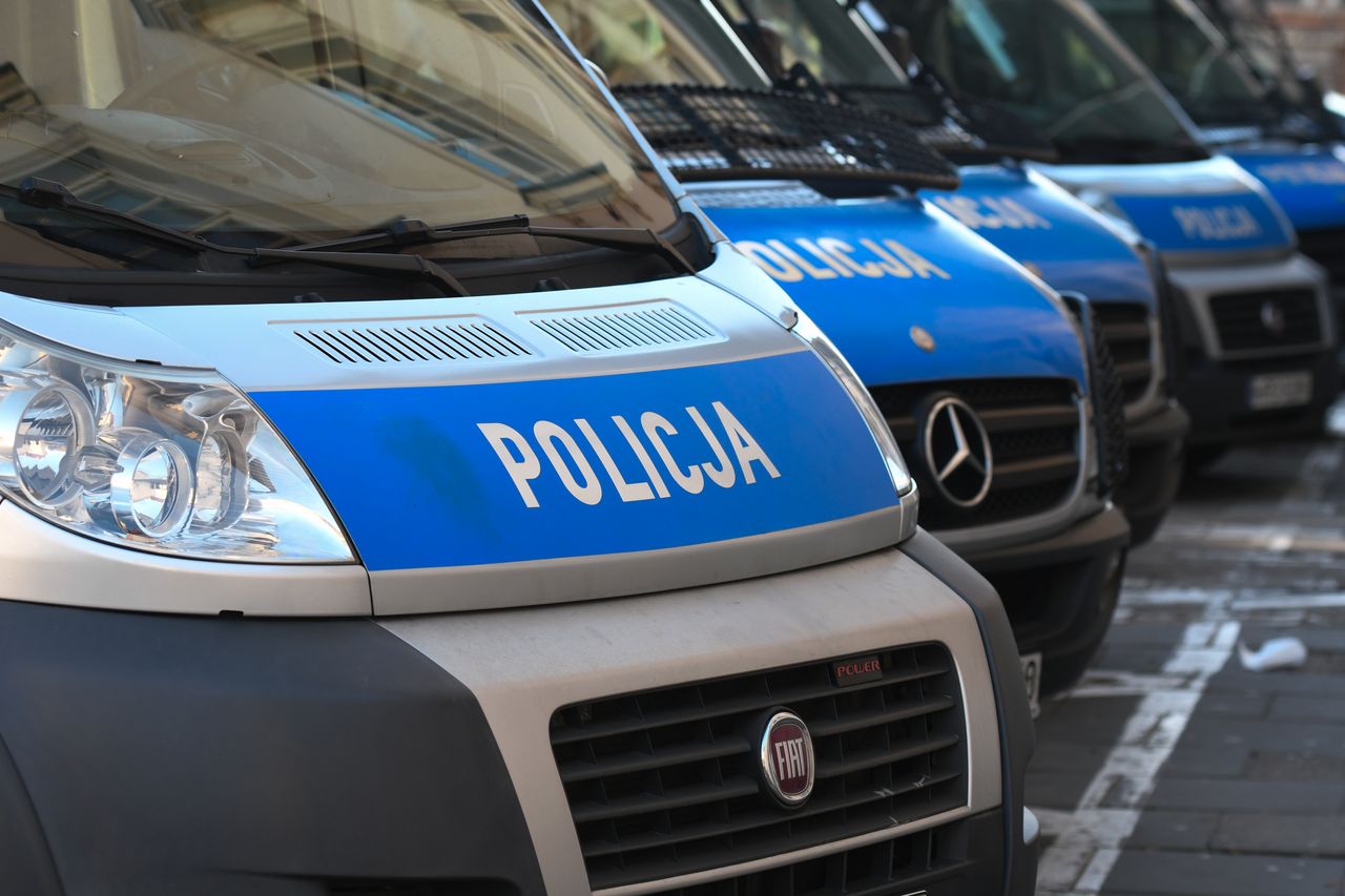 Warszawa: policja zatrzymała podejrzanego o kradzież 340 tys. zł w kampanii phishingowej