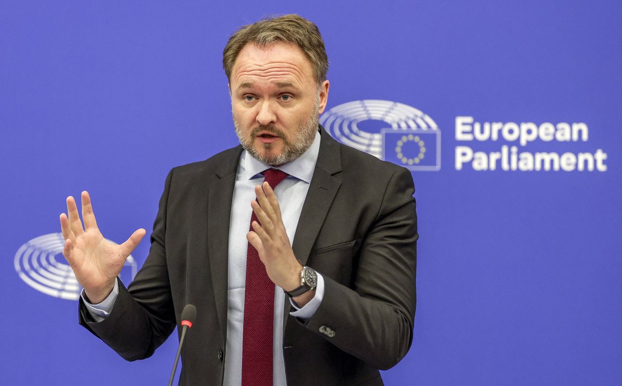 Import paliw z Rosji. Komisarz UE ds. energii: nie, nawet po zawarciu pokoju