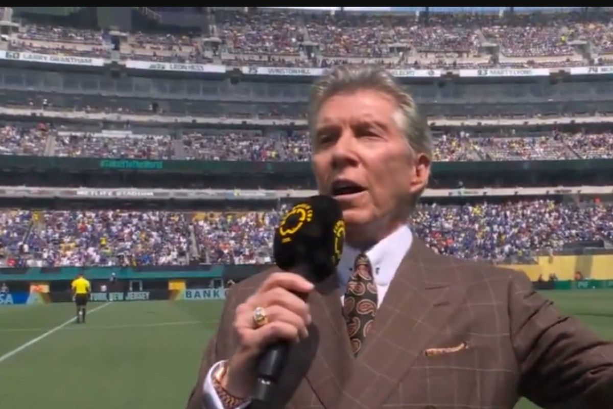 Michael Buffer przed półfinałem Klubowych Mistrzostw Świata