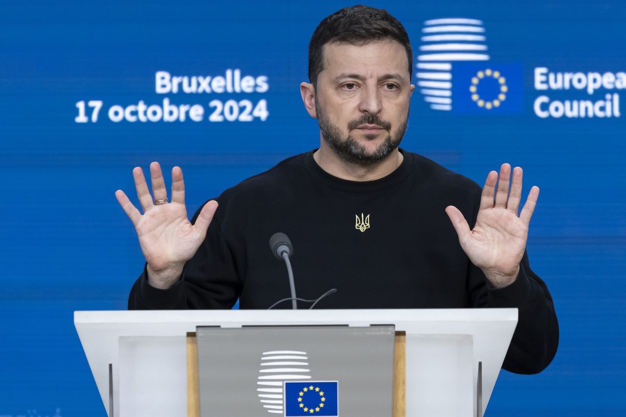 Zelensky insists on sovereignty amid force limitations in Donbas