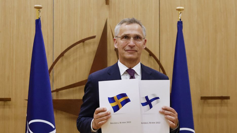 NATO holds ceremony to mark Sweden's and Finland's application for membership in Brusselsepa09954355 NATO Secretary-General Jens Stoltenberg attends a ceremony to mark Sweden's and Finland's application for membership in Brussels, Belgium, 18 May 2022. Finland and Sweden are applying for NATO membership as a result of Russia's invasion of Ukraine. The move would bring the expansion of the Western military alliance to 32 member countries.  EPA/JOHANNA GERON / POOL Dostawca: PAP/EPA.JOHANNA GERON / POOL