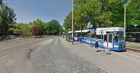 Wrocław. Spora awaria na Wróblewskiego. Zalane tory, nie kursują tramwaje