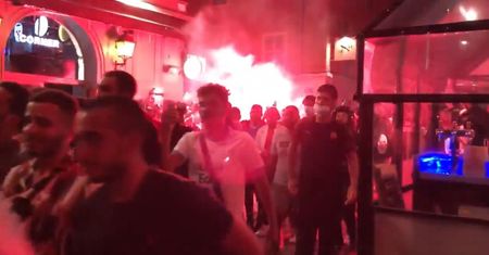 Liga Mistrzów. Francuzi szczęśliwi po porażce... Francuzów. Tak świętowano w Marsylii (wideo)