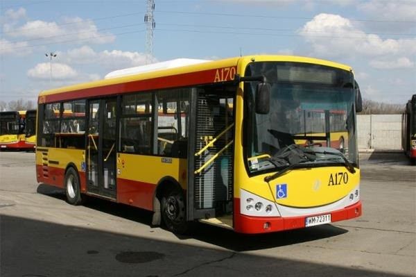 Pijany kierowca autobusu 305? "Wykonywał gwałtowne manewry i wjeżdżał na chodnik"