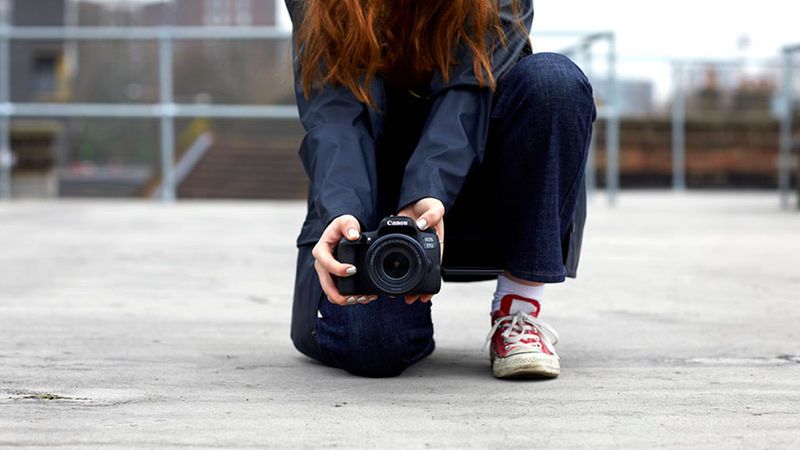 Canon EOS 77D - lustrzanka z wyższej półki dla entuzjastów 1