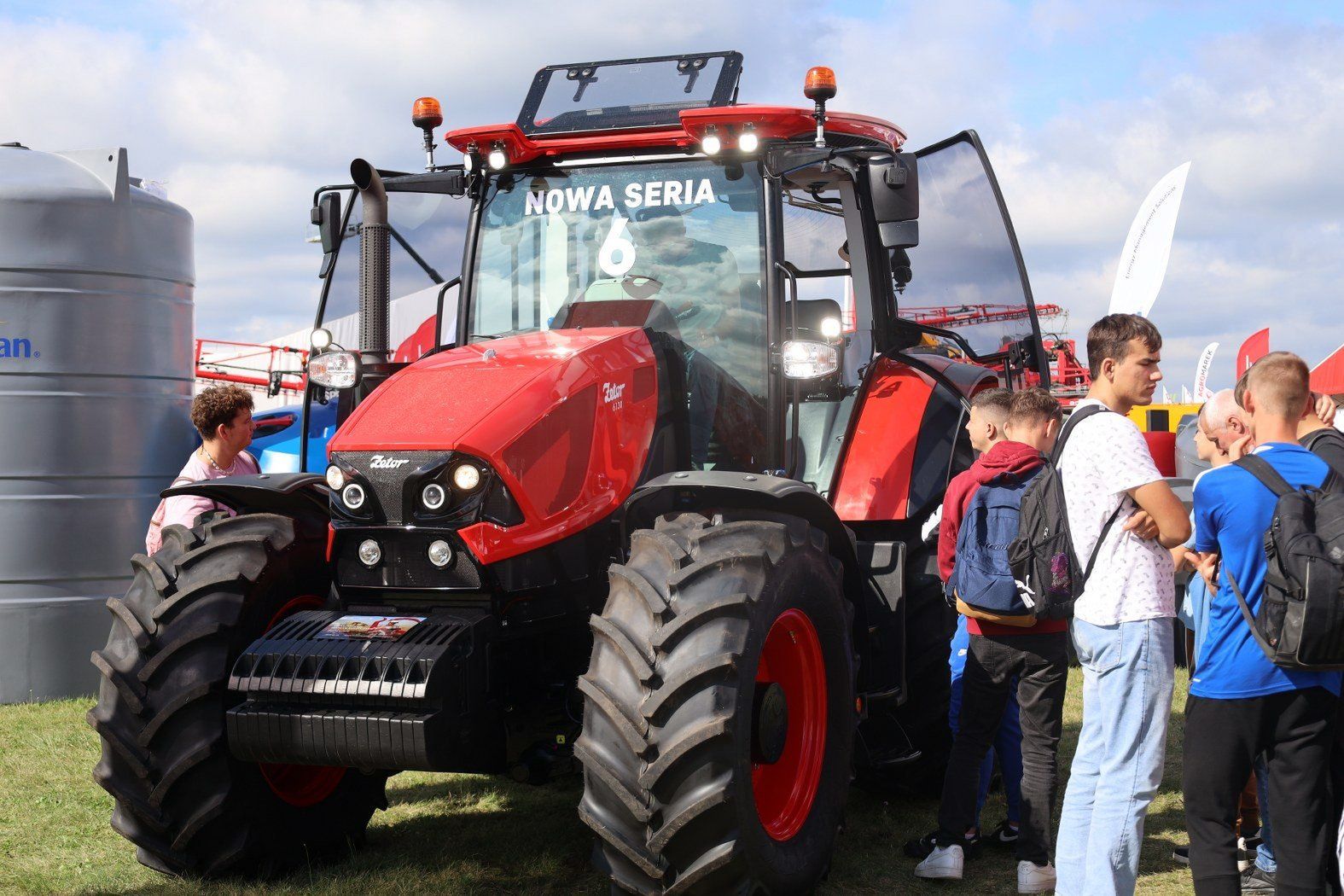 Trwa AGRO SHOW 2025 w podpoznańskich Bednarach! Rolnicy zjechali do Wielkopolski