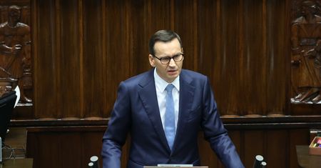 W poniedziałek dymisja rządu. W ławach sejmowych zasiądzie 100 nowych posłów