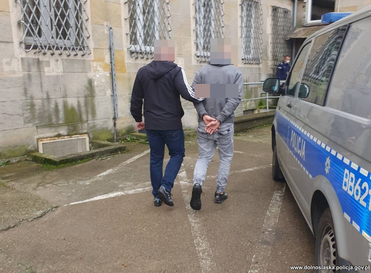Zabawa w chowanego z policją. Nie chciał iść do więzienia