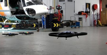 AR.Drone Quadricopter - premiera wyjątkowego helikoptera sterowanego iPhone'em