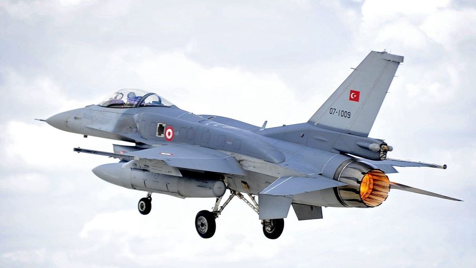 Myśliwiec F-16 w barwach Turcji