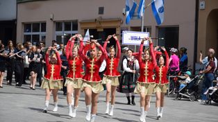 Trwają Dni Rybnika. Deptakiem przeszła parada w ramach festiwalu "Złota Lira"