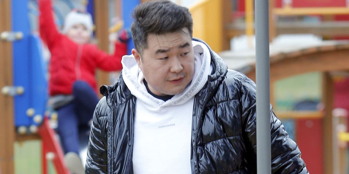 Bilguun Ariunbaatar znów jest zakochany. Jak podaje jeden z tygodników, "udało mu się wyjść na prostą"