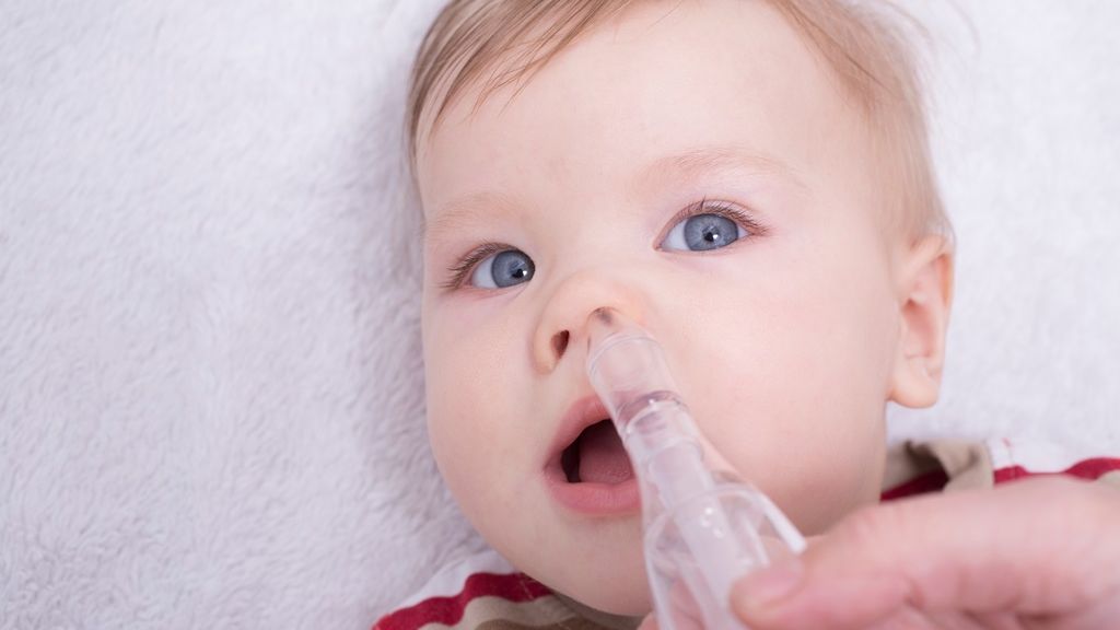 Do usunięcia kataru u niemowląt przydatny jest aspirator do nosa