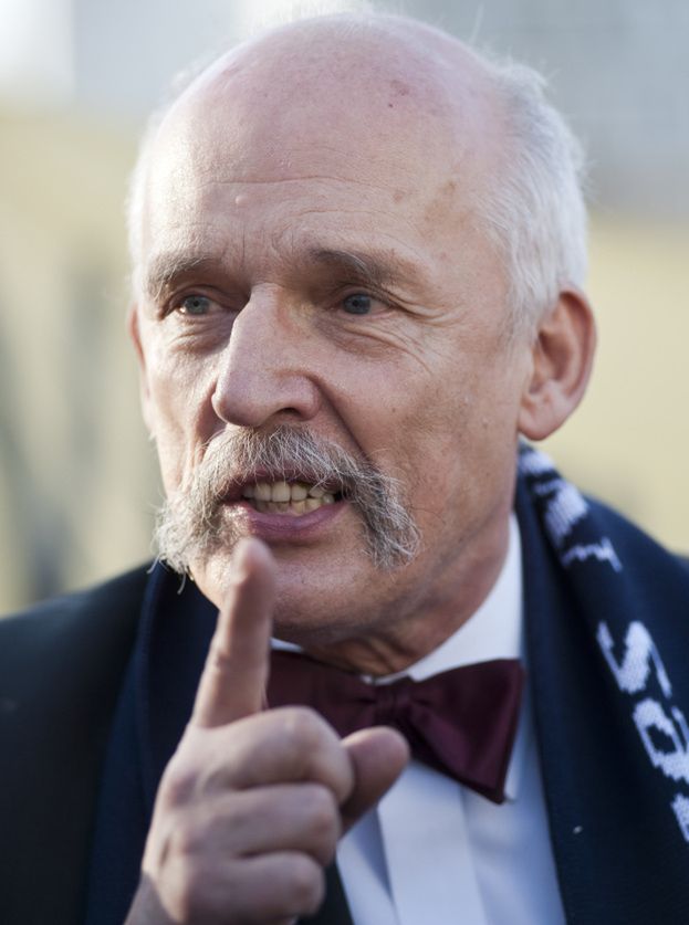 Korwin-Mikke UKARANY Za "czarnuchów Europy"! Zapłaci 3000 Euro! - Pudelek