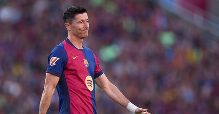 FC Barcelona musi pozbyć się Lewandowskiego? Oto powód