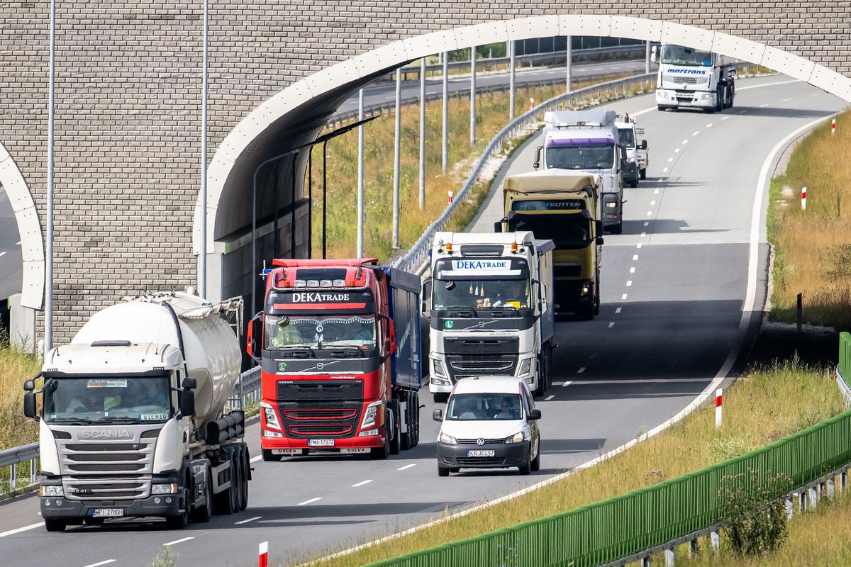 Nowe przepisy dla kierowców ciężarówek obowiązują od 1 lipca