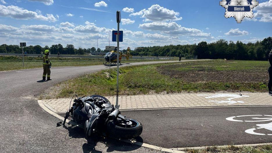 Wypadek z udziałem rowerzysty i motocyklisty