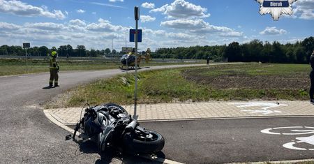 11-latek jechał na rowerze. Znalazł się pod motocyklem