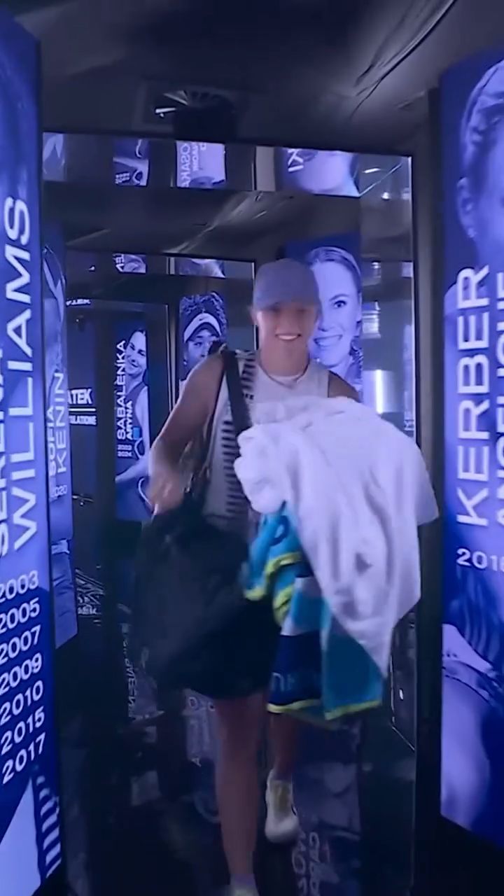 Iga Świątek z nowymi ręcznikami do kolekcji