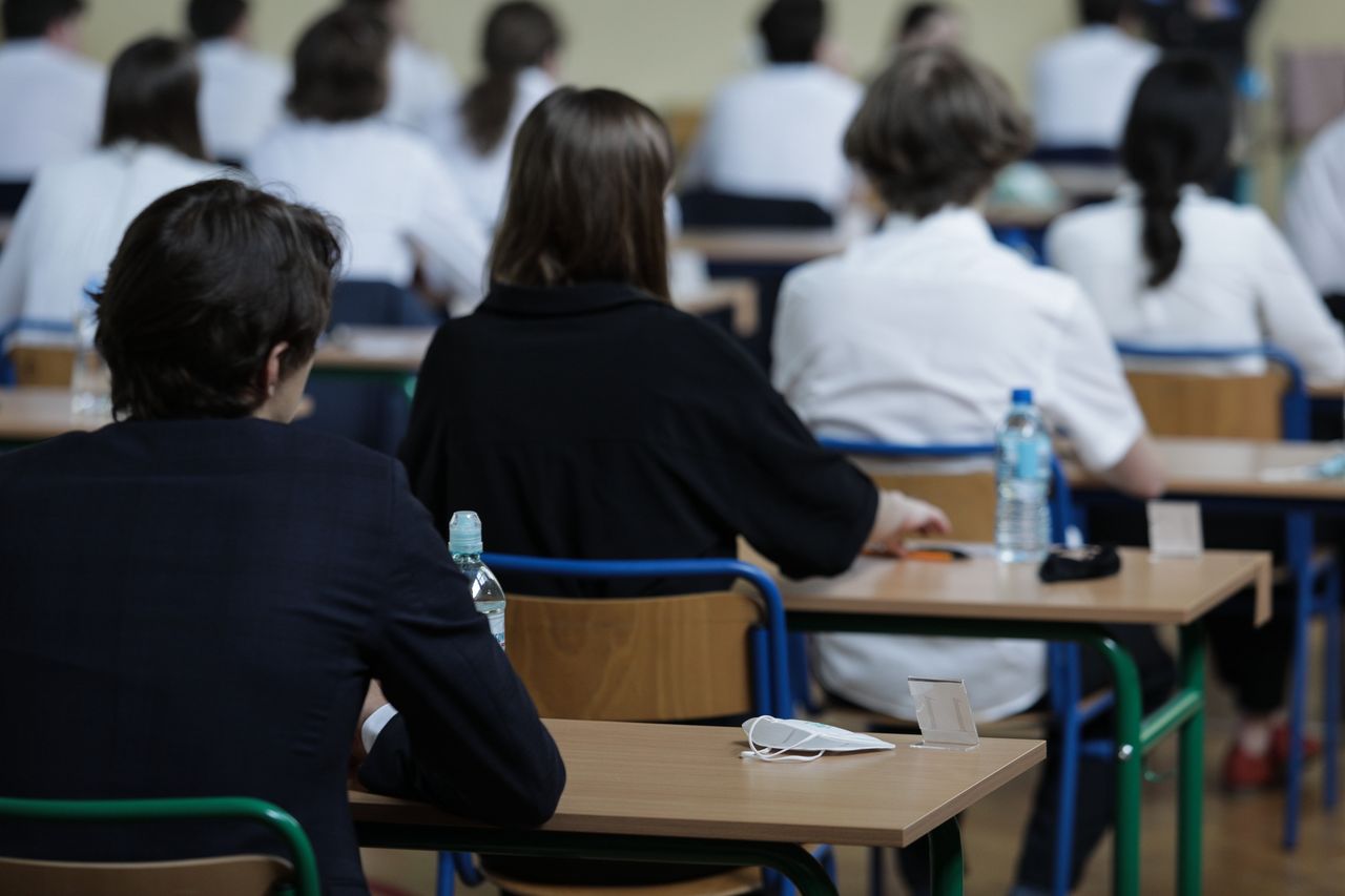 Matura 2021 z chemii. Mamy odpowiedzi. Sprawdź, czy zdasz. Rozwiązane arkusze CKE