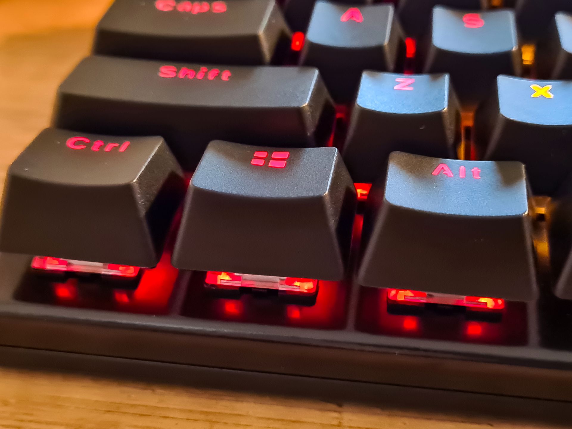 Słuchawki Havit H2018U USB 7.1 i klawiatura mechaniczna KB857L: Zestaw tylko dla graczy? 28