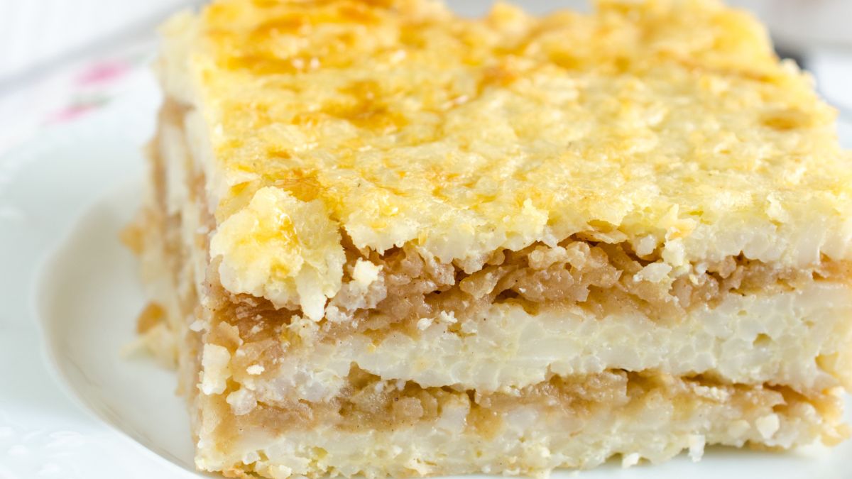 Ryż zapiekany z jabłkami - danie z PRL z małym twistem 