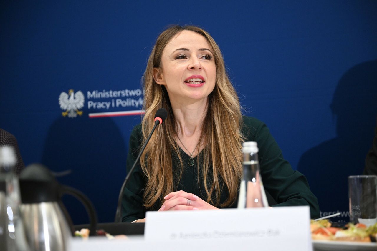 Agnieszka Dziemianowicz-Bąk stoi na czele Ministerstwa Rodziny, Pracy i Polityki Społecznej