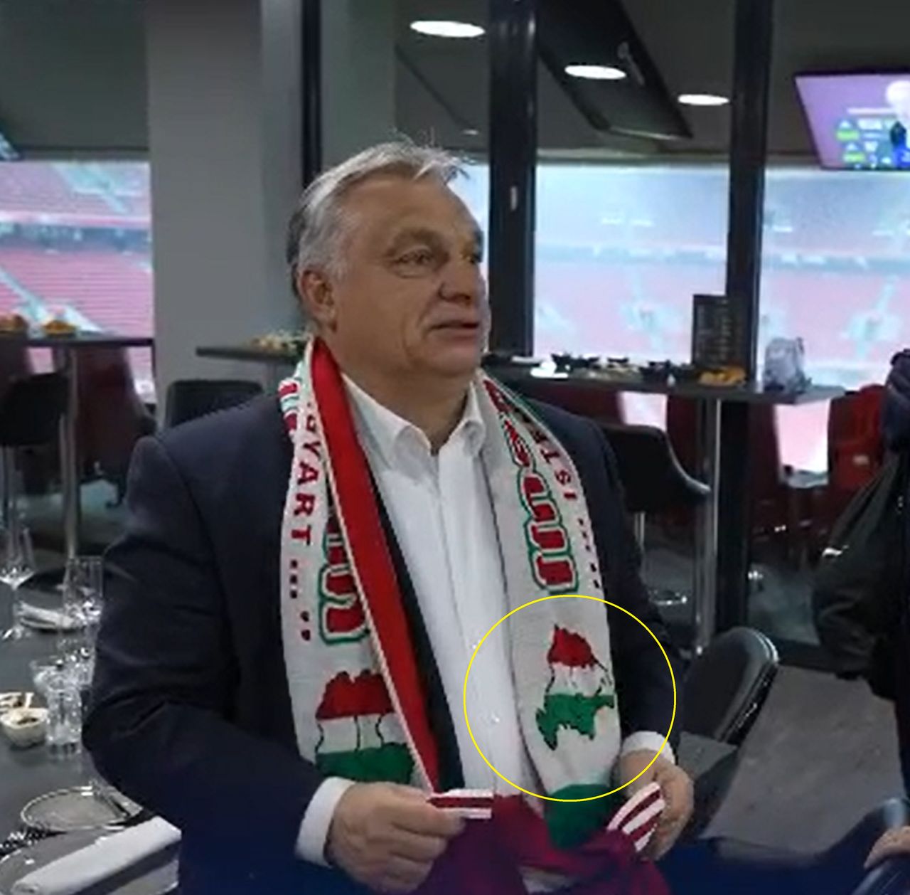  Orban rozwścieczył Rumunów. Szalik przyciągnął uwagę