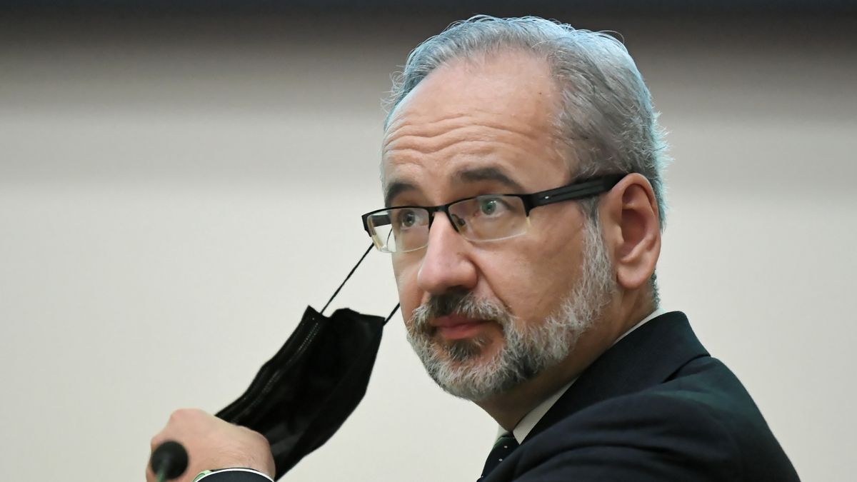 Szef sprawdzi, czy pracownik jest zaszczepiony? Niedzielski mówi, co się dzieje z projektem 