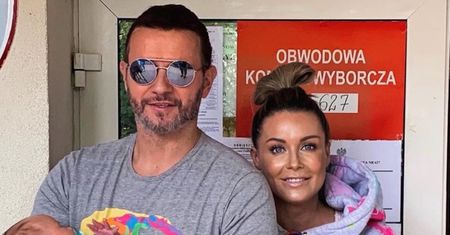 "Bitwa" o wózek! Państwo Majdanowie na spacerze z Heniem [FOTO]