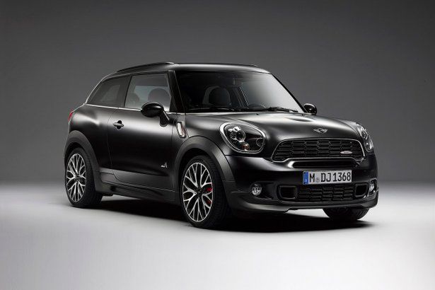 Mini Countryman i Paceman w edycji Dark Knight