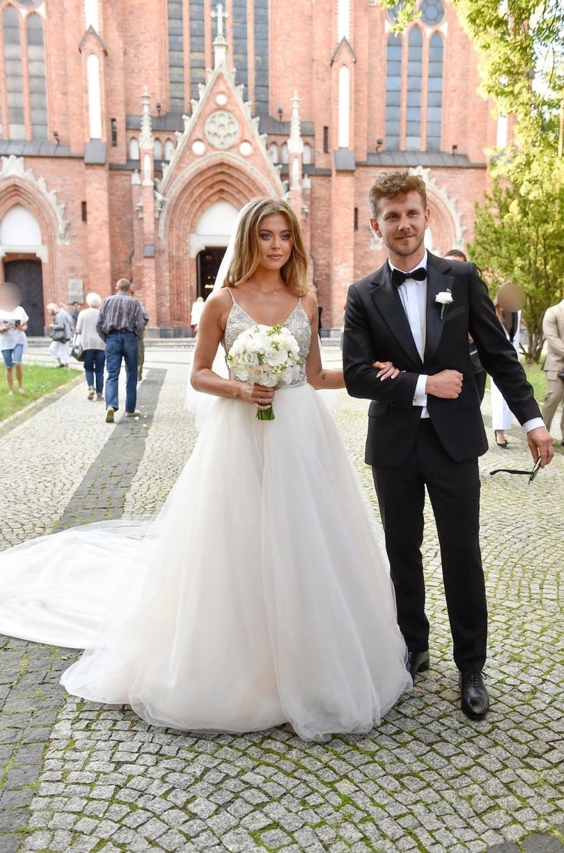 Tomasz Jacyków ocenia ślubne stylizacje Joanny Opozdy