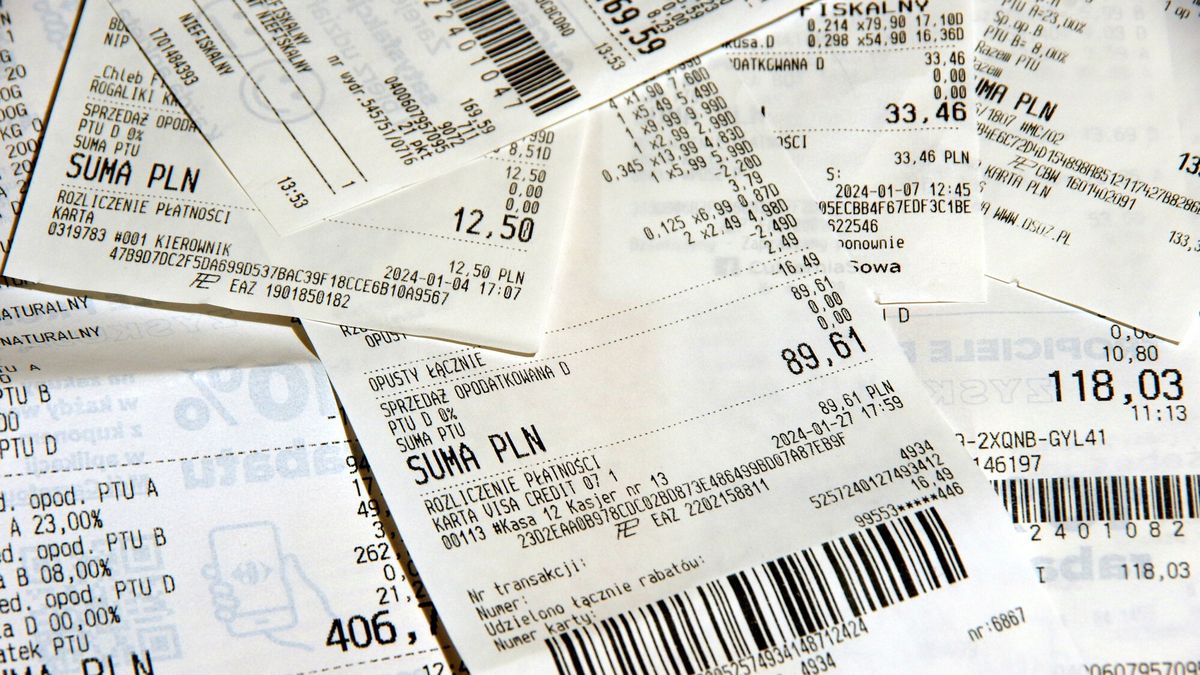 Stock Marek Bazak
Fot. Zofia i Marek Bazak/East News,
N/z paragony sklepowe, zakupowe, dowod zakupu
ZOFIA BAZAK