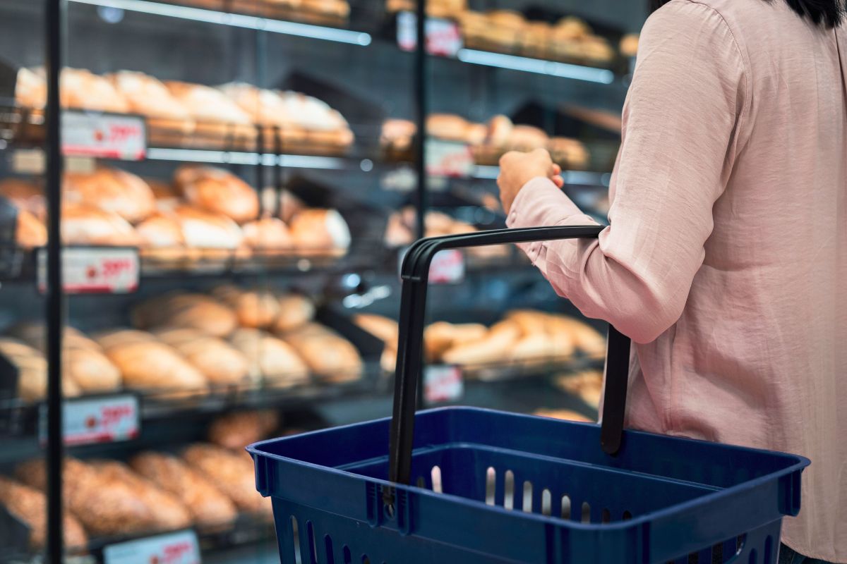 Teraz już wiem jak wziąć pieczywo w markecie bez rękawiczki 
