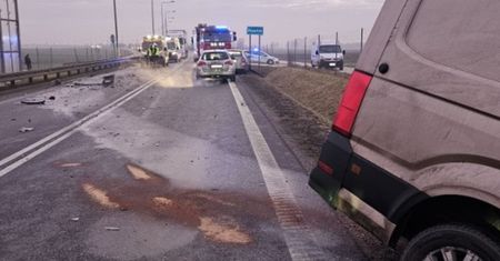 Śmiertelny wypadek na DK78 w Prząsławiu. Nie żyje 35-letni kierowca