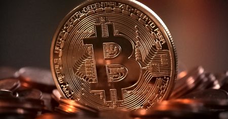 "Kryptowalutowe" pożyczki pod lupą Rzecznika Finansowego. Oszustwo szyte grubymi nićmi