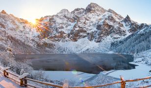 Magiczne Morskie Oko w zimowej odsłonie. Internauci zachwyceni