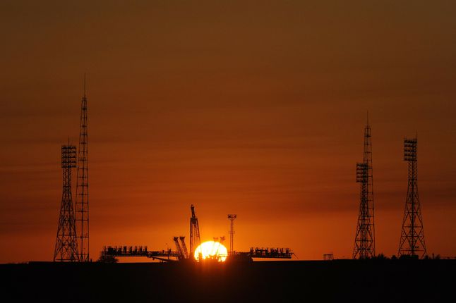 Zbudowanie bomby termojądrowej i sowieckie sukcesy w podboju kosmosu budziły obawy u amerykanów (Kosmodrom Baikonur Pixabay)