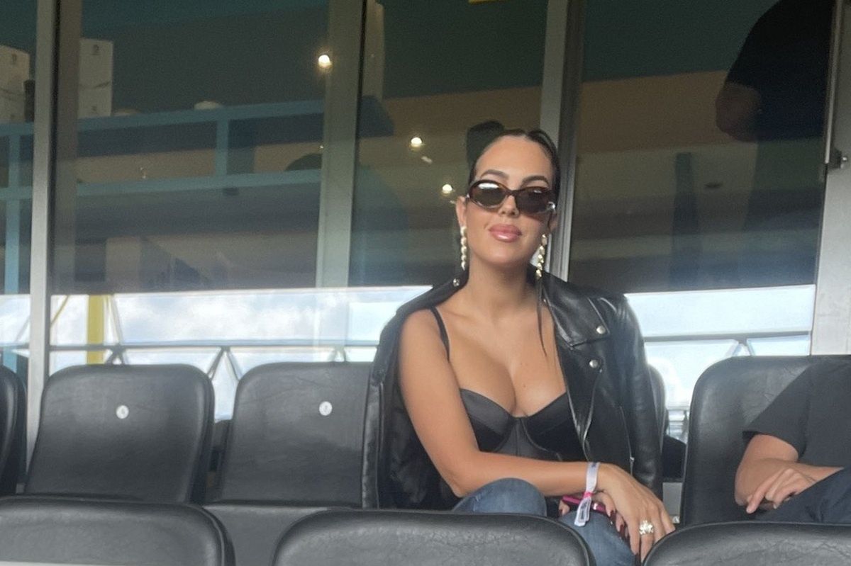 Georgina Rodriguez in the stands of the stadium in Dortmund