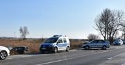 Najechał na tył toyoty na DK17. Kierowca trafił do szpitala