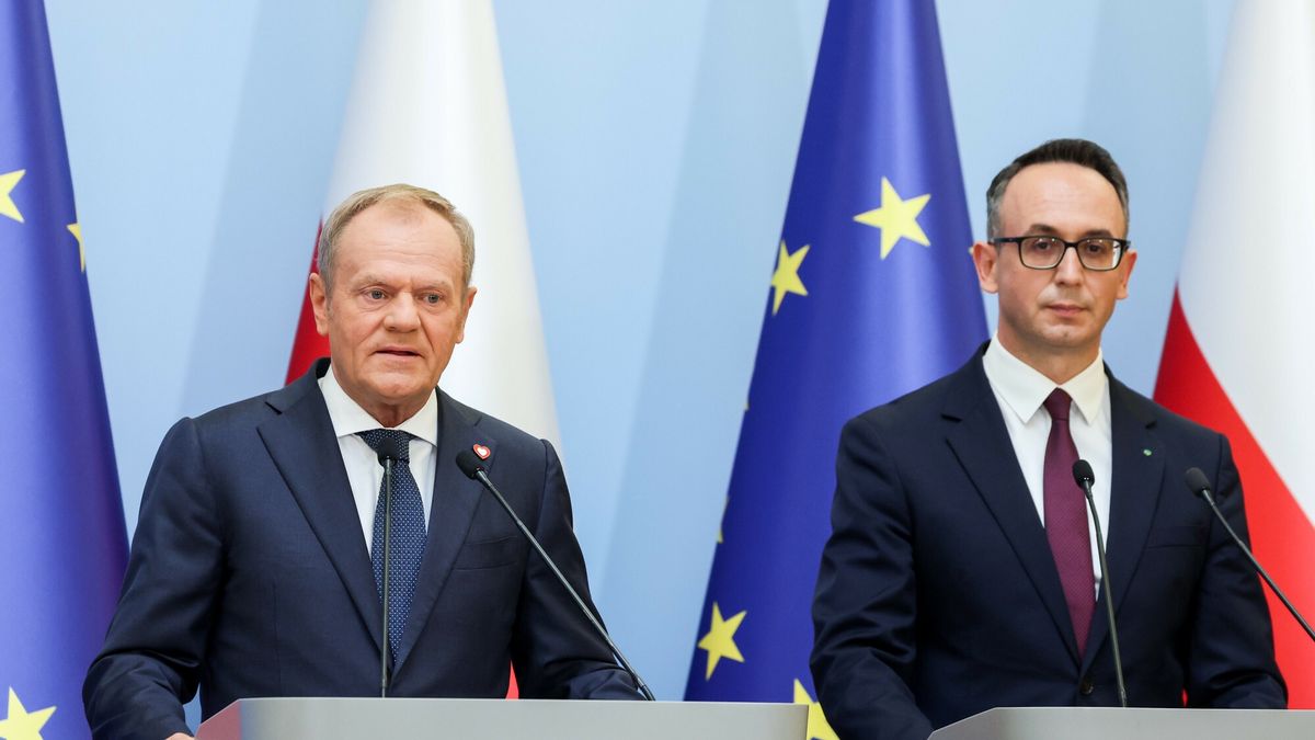 Konferencja prasowa premiera Donalda Tuska nt. CPK
26.06.2024 Warszawa Konferencja premiera Donalda Tuska fot. Jacek Dominski/REPORTER
N/z: Donald Tusk, Dariusz Klimczak
Jacek Dominski/REPORTER