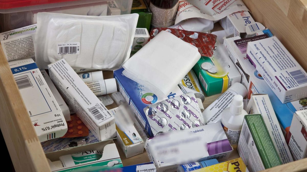 Pacjeni zapominają o sprawdzaniu składu leków, to może mieć tragiczne konsekwencje