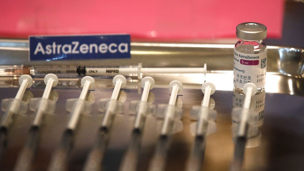 Szczepionka AstraZeneca w niektórych krajach tymczasowo nie jest podawana.