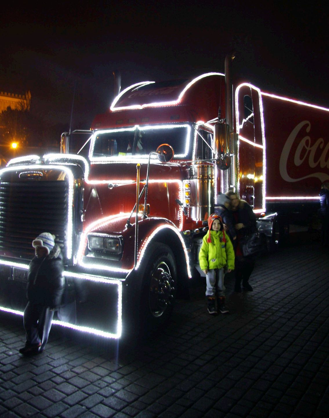 Ciężarówka Coca Coli stanęła na Placu Zamkowym w Lublinie w 2014 roku