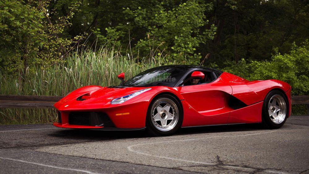 LaFerrari na felgach z F40