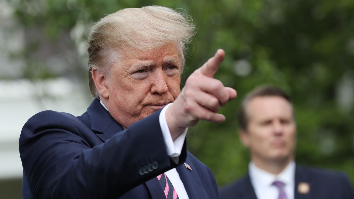 "Musimy otworzyć nasz kraj" - tłumaczył prezydent USA Donald Trump.