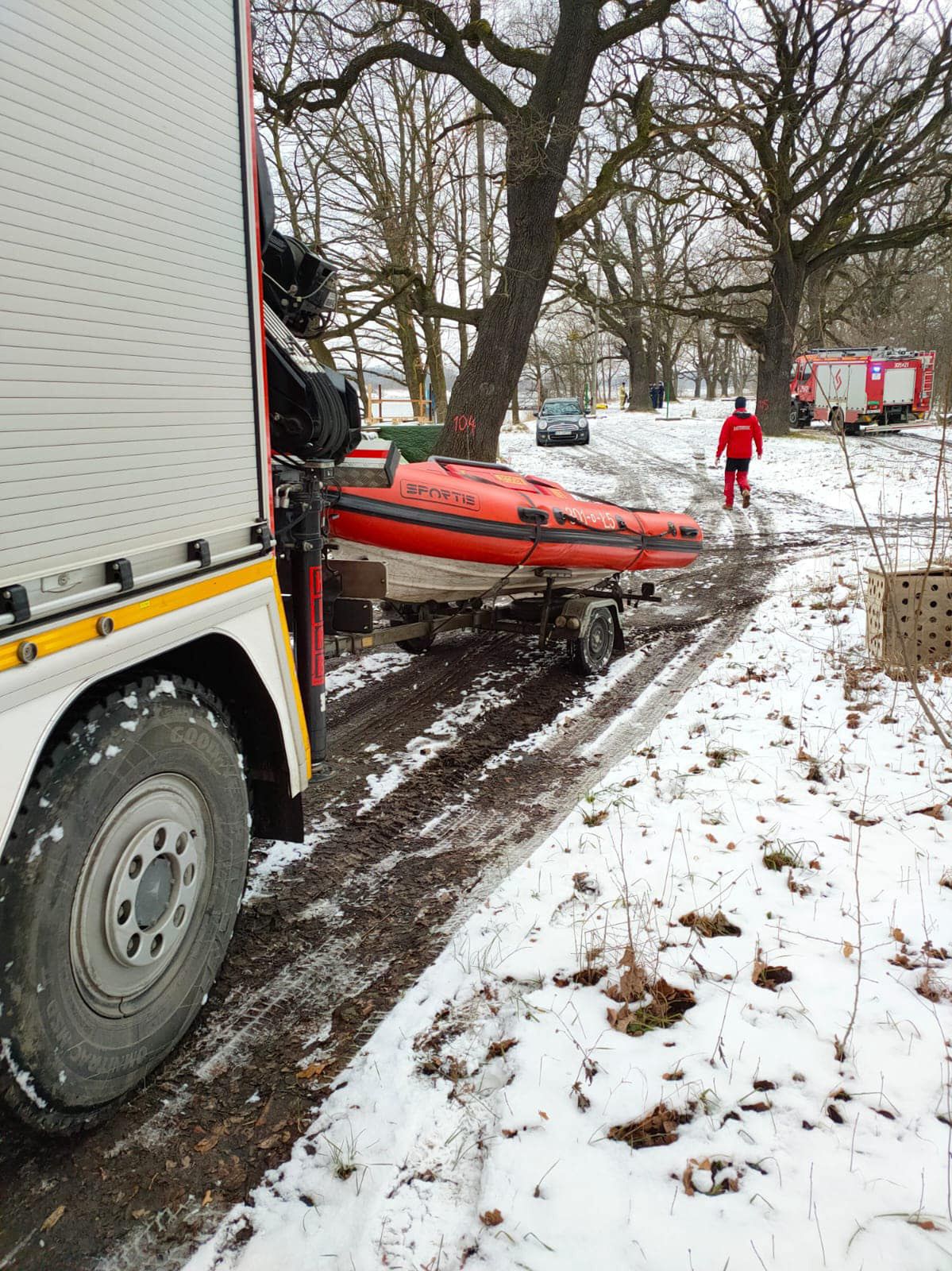 Tragiczne znalezisko we Wrocławiu. Ciało mężczyzny w Odrze