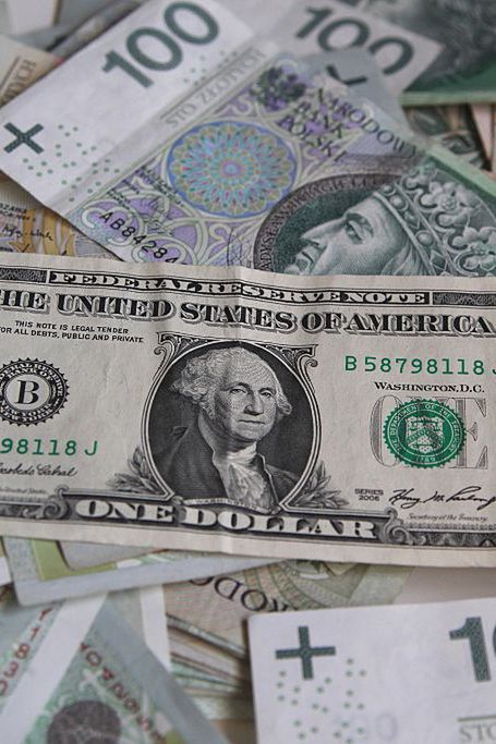 Dolar dalej dołuje. Poziomy niewidziane od 2018