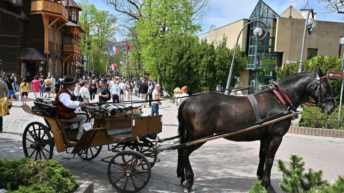 Górale mają pustki. "Sytuacja jest trudna". Polacy jadą do Czech